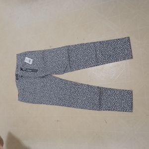 New! Celebrity Blues cheeta Jeans size 13